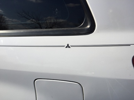 Mitsubishi Lancer Outlander sport vinyl pinstripe emblem stripe logo decal graphic