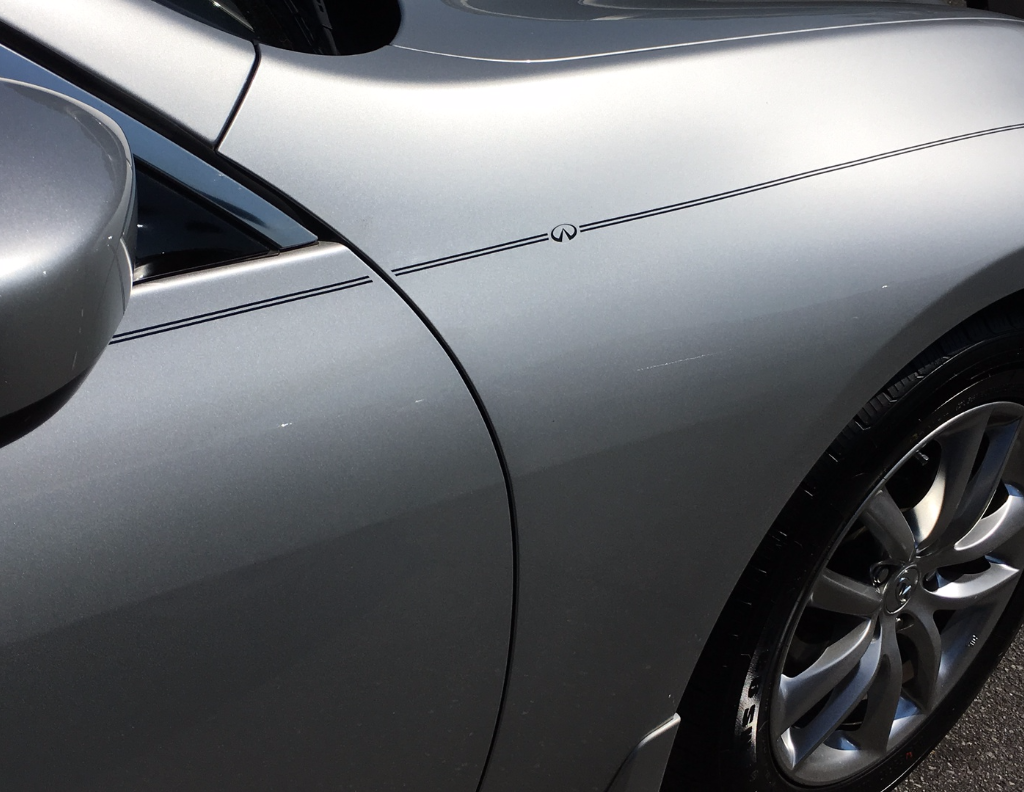 Infiniti vinyl pinstripe emblem stripe logo decal graphic