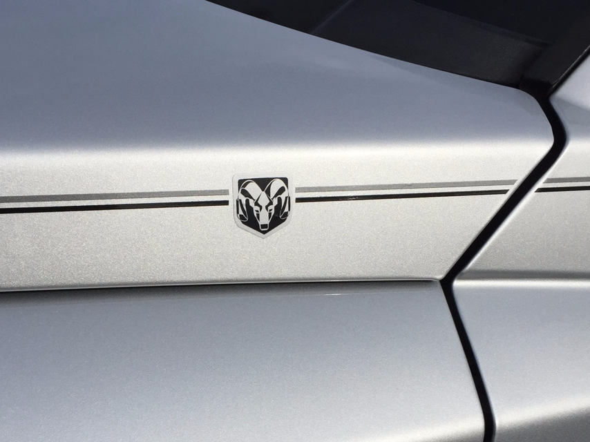 ram truck HEMI turbo diesel off road 1500 2500 3500 vinyl pinstripe emblem stripe logo decal graphic emblem logo vinyl decal pinstripe graphic sticker stripe