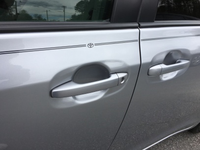 Toyota Camry Corolla Rav4 Tundra Tacoma 4Runnner Highlander vinyl pinstripe emblem stripe logo decal graphic