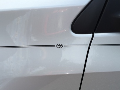 Toyota Camry Corolla Rav4 Tundra Tacoma 4Runnner Highlander vinyl pinstripe emblem stripe logo decal graphic