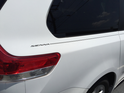 Toyota Camry Corolla Rav4 Tundra Tacoma 4Runnner Highlander vinyl pinstripe emblem stripe logo decal graphic